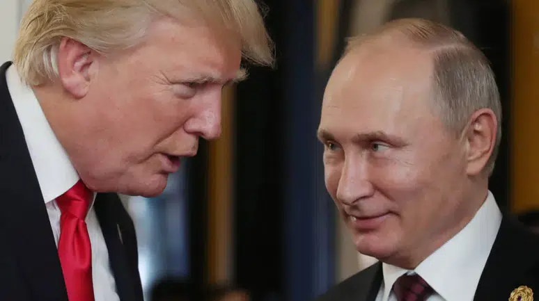 Putin ve Trump 50 dakika görüştü