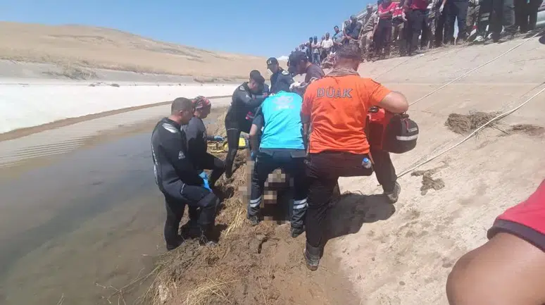 Ayak izleri, cansız bedeni ortaya çıkardı!