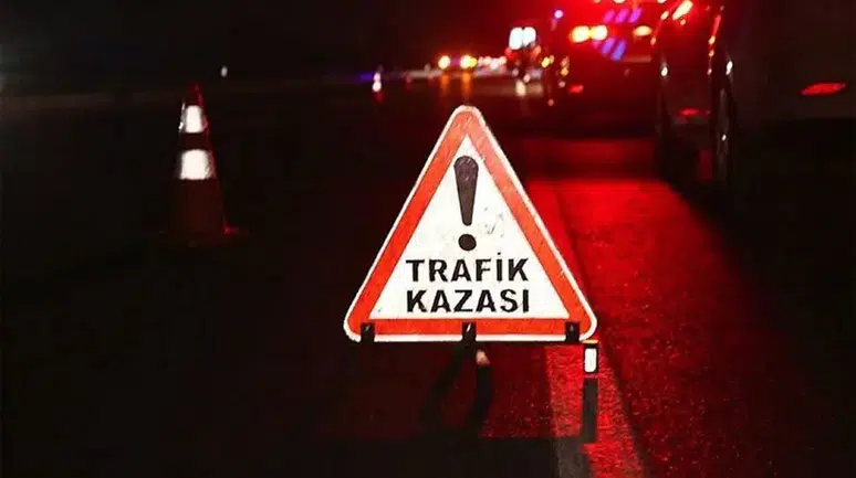 Van yolunda korkunç çarpışma! Ölü ve yaralılar var