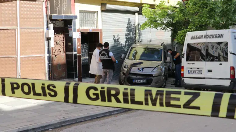 Kontrolünü kaybeden sürücü canından oldu