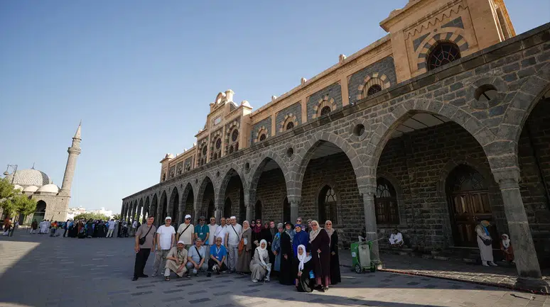 Hacılar Medine’de Osmanlı'nın izinde: Tren Garı ve Amberiye Camisi ziyaretçi akınına uğruyor