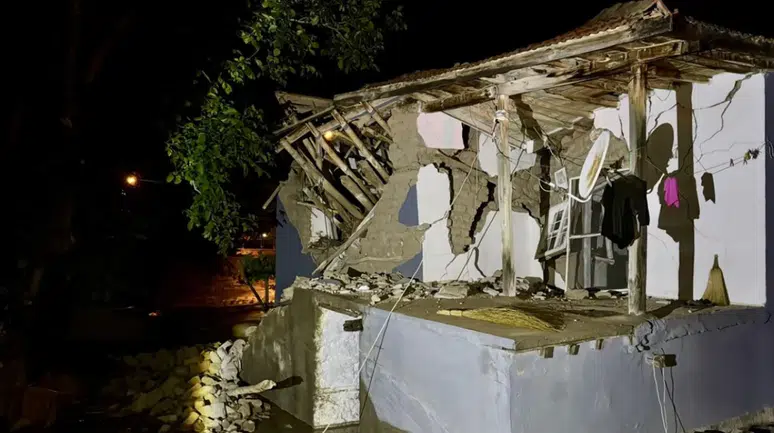Kırşehir’de sel: 1 ev çöktü, 3 ev hasar gördü
