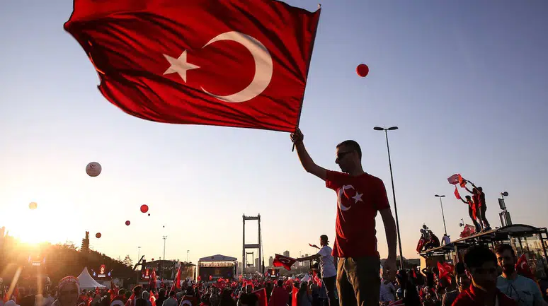 Atatürk fotoğrafları 15 Temmuz' da yasaklandı mı?