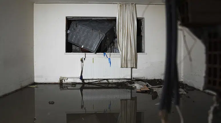 Ankara’da sağanak: Binanın duvarı yıkıldı, bir kişi yaralandı