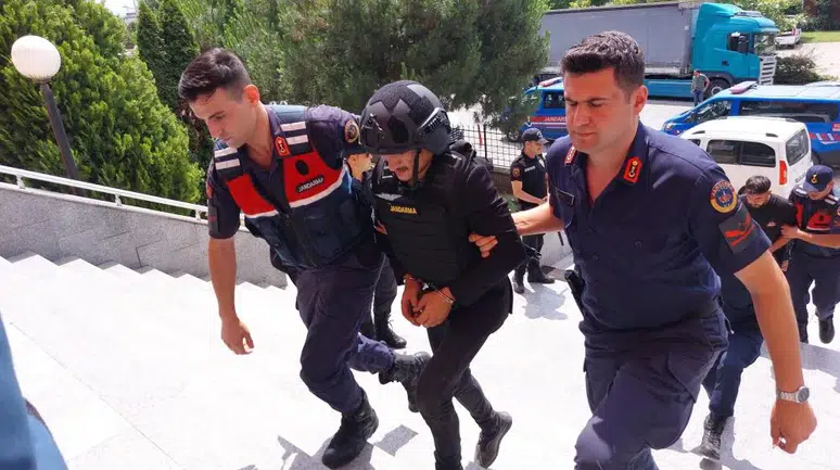 Muhtarlık seçimi kavgası kanlı bitti: 2 kardeş öldü