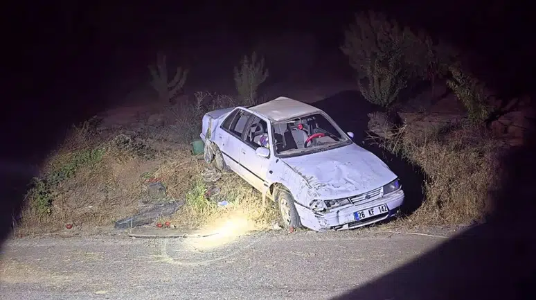 Bilecik'te otomobil devrildi: 3 kişi yaralandı!