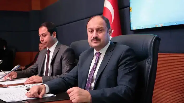 Mehmet Kasım Gülpınar kimdir?