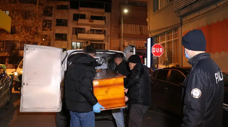 Denizli'de yalnız yaşayan 93 yaşındaki kadın yangında yaşamını yitirdi