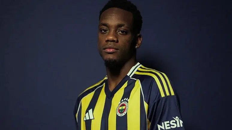 Transfer iddialarına cevap: Jhon Duran kararını Fenerbahçe yönetimine bildirdi!