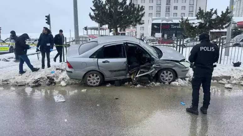 Yozgat'ta otomobiller çarpıştı: 1 ölü, 1 yaralı