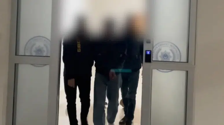 Telefonlara sızıp milyonlar çaldılar! Kırşehir merkezli siber operasyonda 2 tutuklama