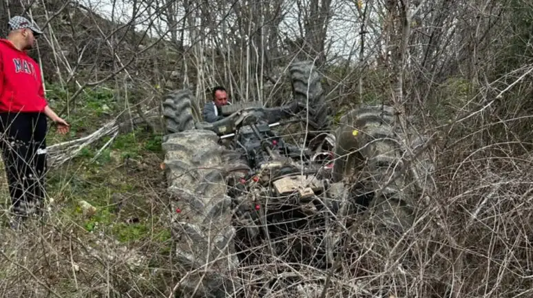 Çanakkale'de devrilen traktörün altında kalan sürücü öldü