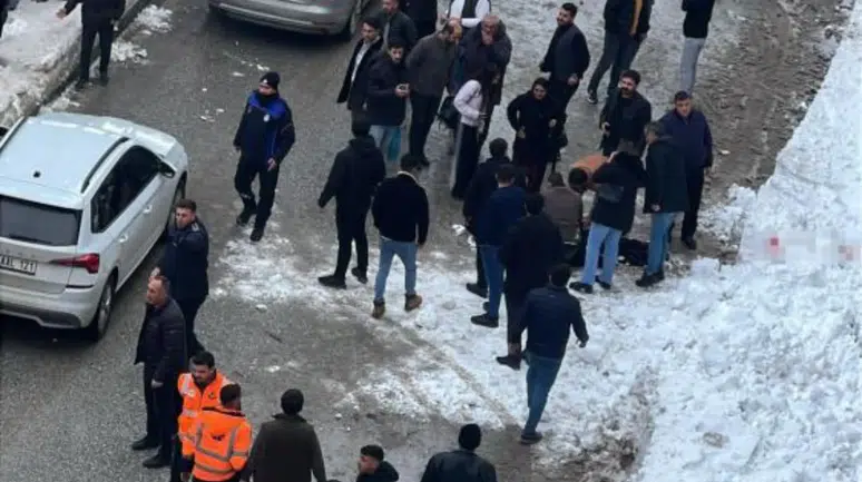 Çatıdan düşen kar, 20 yaşındaki kızın ölümüne neden oldu