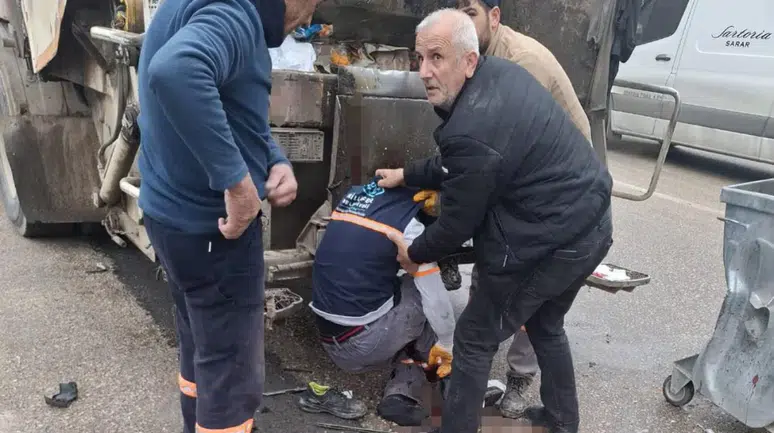 Bursa’da feci kaza: İki araç arasında sıkışan belediye işçisi hayatını kaybetti