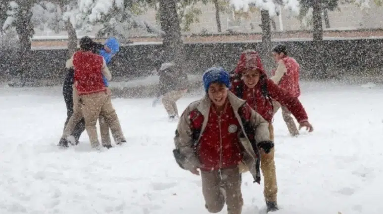 Adana'da Tufanbeyli ilçesinde eğitime bugün ara verildi!