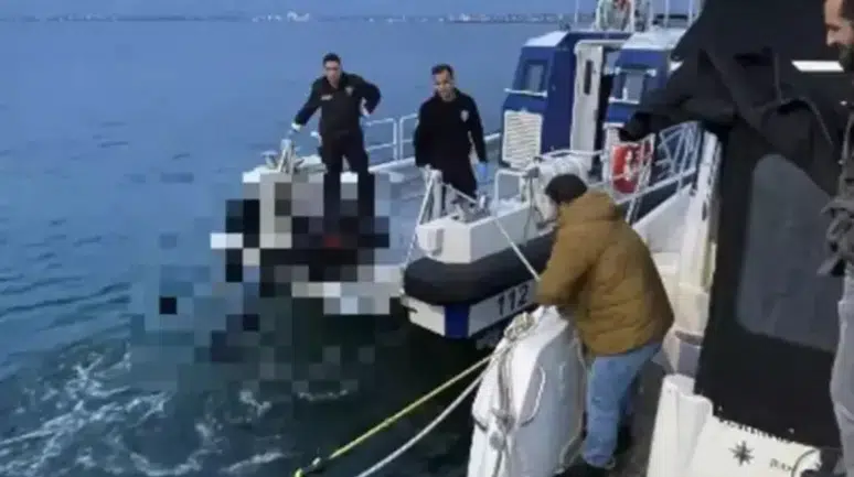 Kocaeli'de korkunç olay: Denizde dalgıç kıyafetli erkek cesedi bulundu