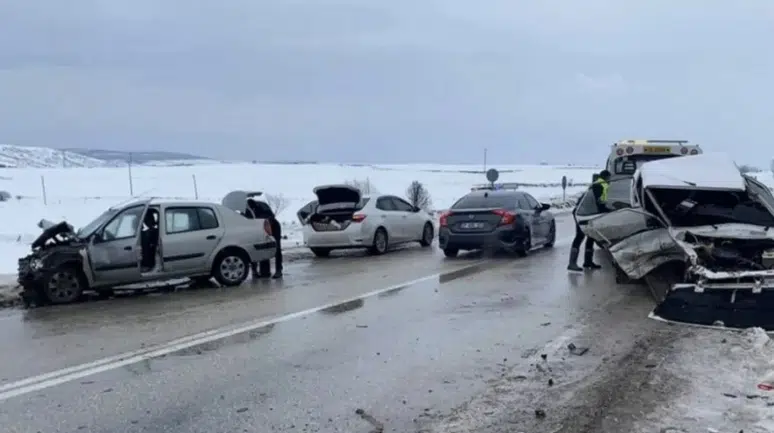 Kastamonu'da kaza: 1 ölü, 2 yaralı!