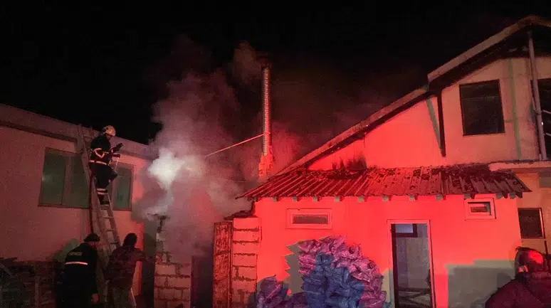 Bilecik'te mermer fabrikasında yangın çıktı