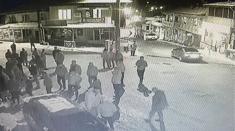 Bolu'da silahlı tartışma: 17 yaşındaki şahıs husumetlisine ateş açtı!