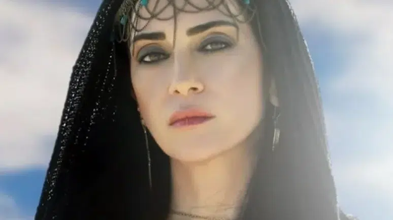 Elif Nun kimdir, nereli ve kaç yaşında? Türk müziğinde önemli bir isim olarak kariyerine devam ediyor