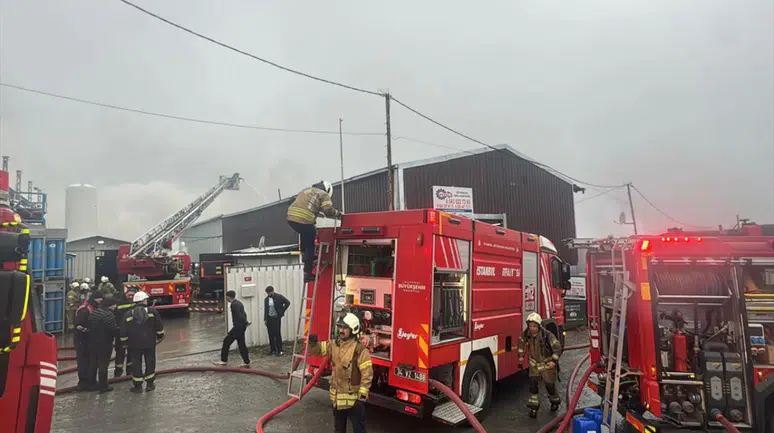 Eyüpsultan'da 3 ayrı iş yerinde yangın