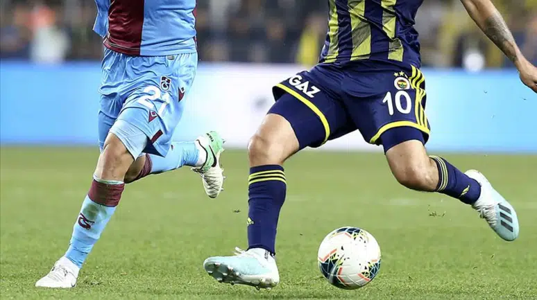 Fenerbahçe-Trabzonspor derbisinin ilk 11'leri belli oldu