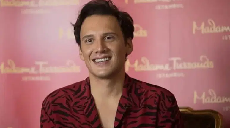 Şarkıcı Edis, uyuşturucu soruşturmasında serbest bırakıldı