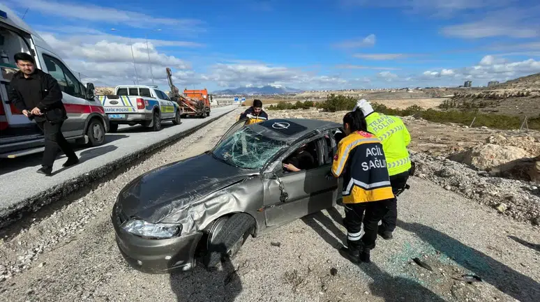 Karaman'da kaza : Araç yaklaşık 80 metre savruldu