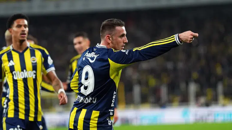 Fenerbahçe Kadıköy'de şov yaptı, 3 puanı kaptı!