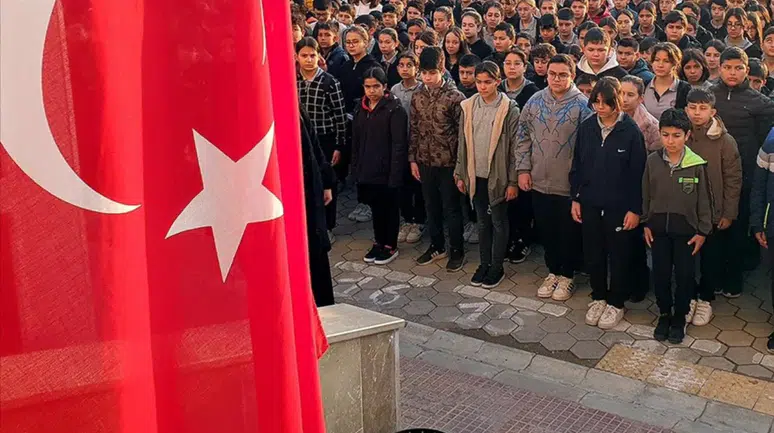 Okullarda 6 Şubat depremi 1 dakikalık saygı duruşu ile anılacak