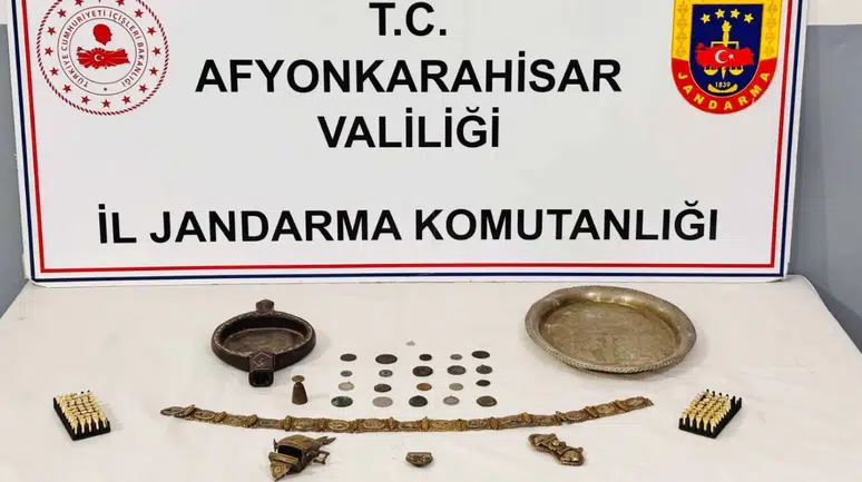 Afyonkarahisar’da jandarmadan tarihi eser operasyonu