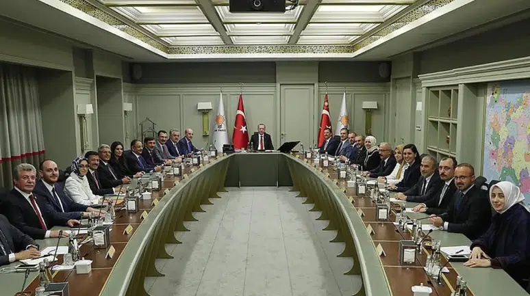 Cumhurbaşkanı Erdoğan başkanlığında AK Parti MYK toplantısı başladı