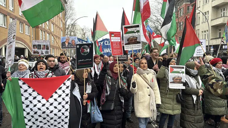 Almanya’da 'Soykırımı durdurun' protestosu