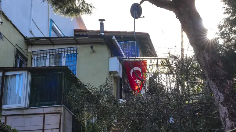 Şehit Hava Pilot Binbaşı Bolat'ın şehadet haberi baba ocağına verildi