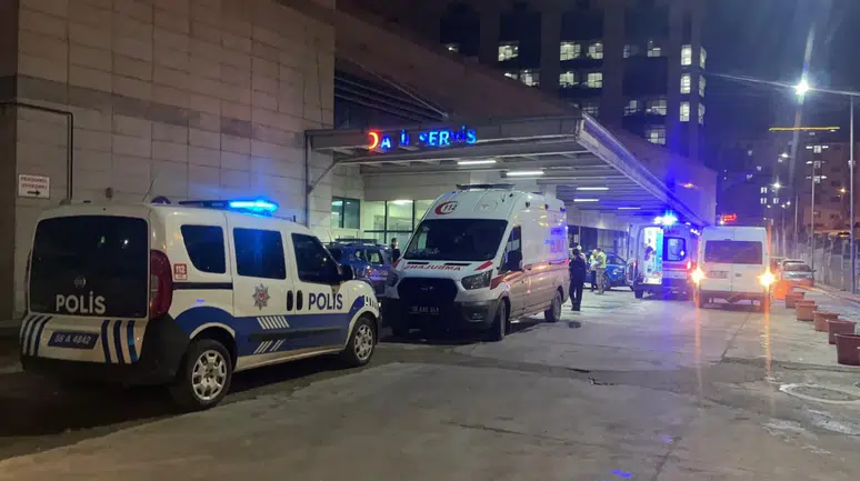 Siirt'te taşlı sopalı kavga! 15 kişi yaralandı, 10 kişi gözaltına alındı