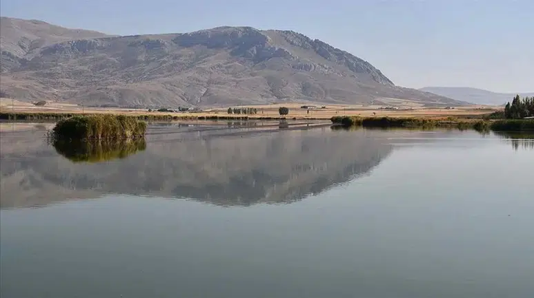 Ulaş Gölü kurumaktan kurtuldu : Kar suyu can oldu
