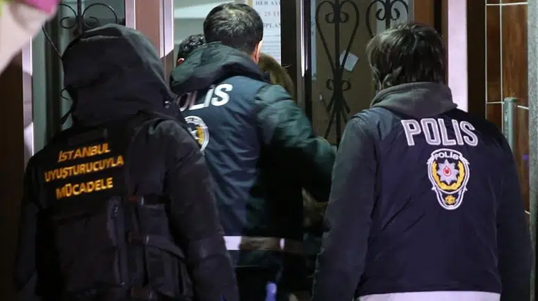 Kırklareli'nde uyuşturucu operasyonu : 8 şüpheliden 6'sı tutuklandı