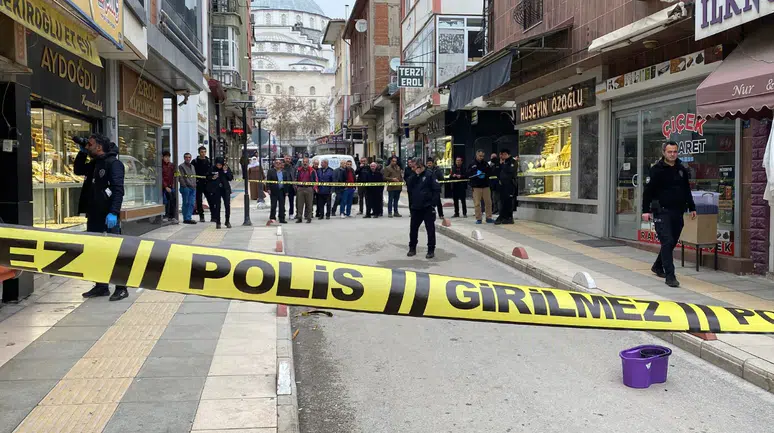 Elazığ'da silahlı kavga : 1 kişi tutuklandı