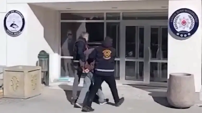 8 ilde dolandırıcılık operasyonu! 50 tutuklama