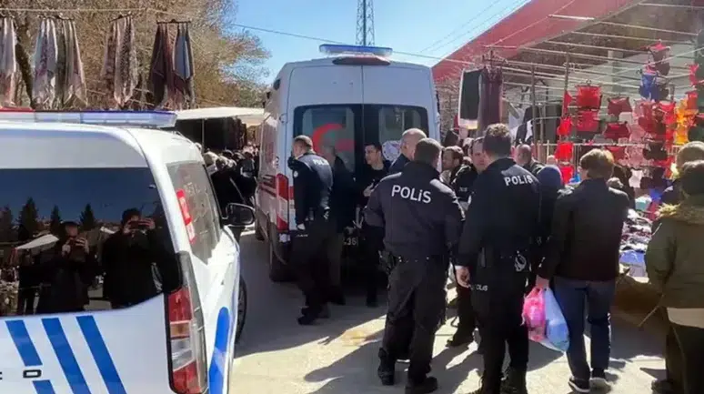 Bolu'da pazar içerisinde sopalı kavga : Yaralılar var