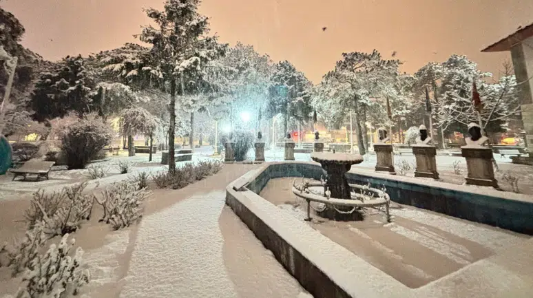 Erzincan’da kar yağışı başlıyor : Buzlanma, don ve çığ riskine dikkat