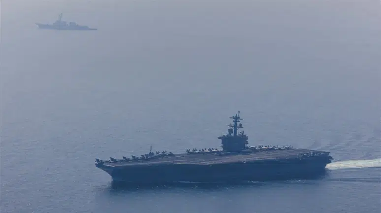 İran'dan ABD uçak gemisi Lincoln'e 4 füze!