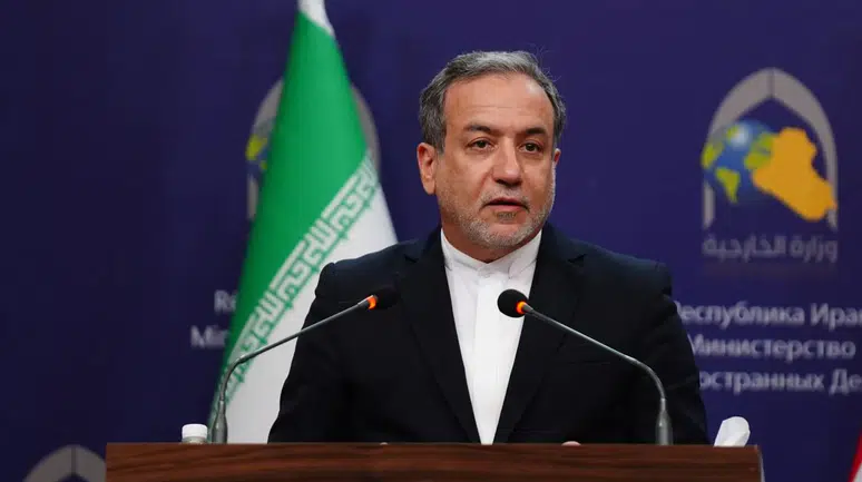 İran Dışişleri Bakanı : Komşularımızı düşman olarak görmüyoruz