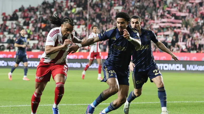 Fenerbahçe, Antalyaspor ile berabere kaldı