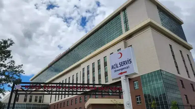 Niğde’de otomobil şarampole yuvarlandı : 2 ölü, 2 ağır yaralı