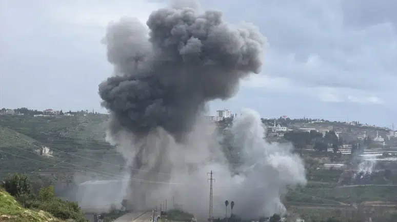 İsrail ordusundan Lübnan'a saldırı : Kasımiye Köprüsü'nü bombaladı