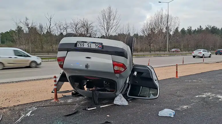 Bursa'da kaza : Otomobil savrulup takla attı