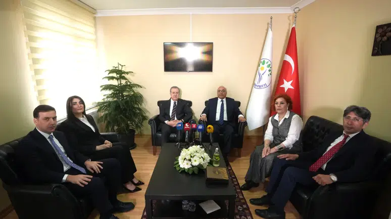 DEM Parti ve MHP arasında bayramlaşma : Genel Merkez'de heyetler bir araya geldi