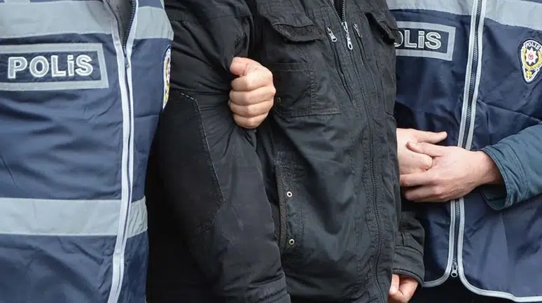 Gürültü kavgasında 2'si ağır 3 kişi yaralandı