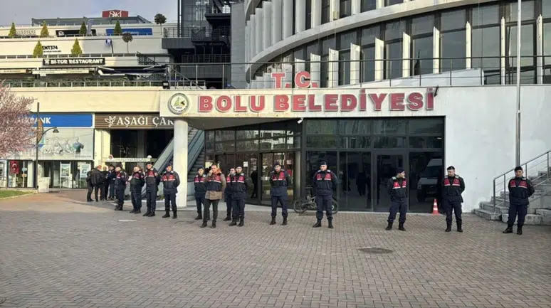 Bolu Belediyesi soruşturmasında esnaf odalarına baskın !